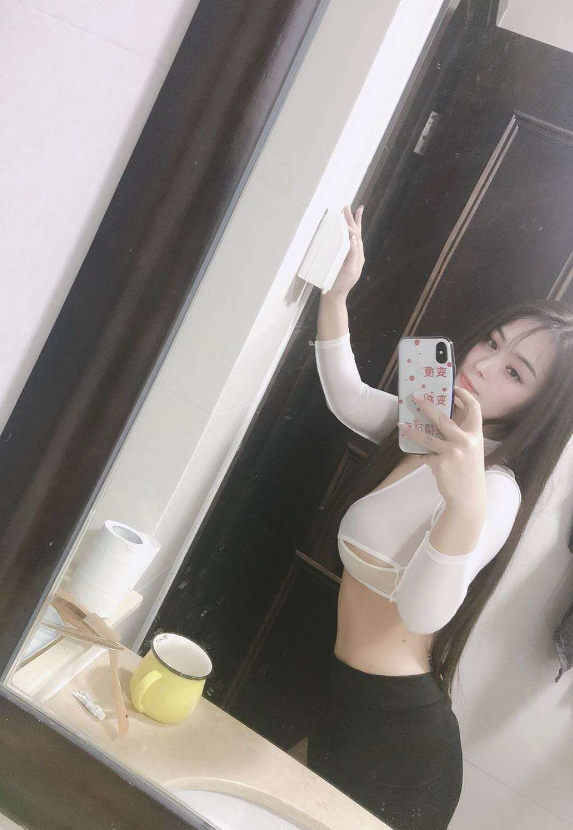 性感女尤小女神的佳恩